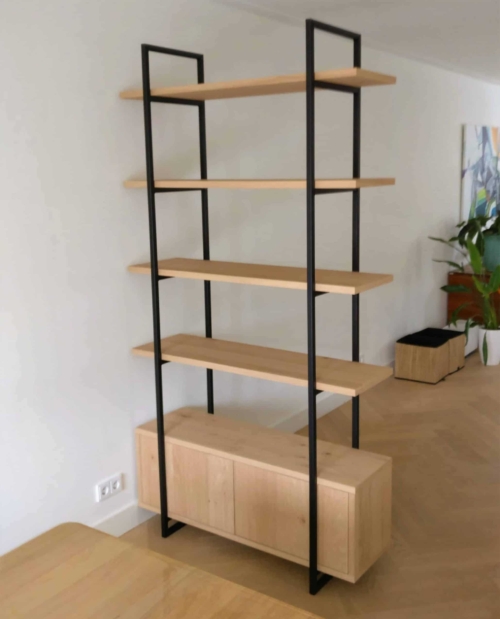 Stelling met push-to-open deuren