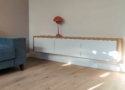 Tv meubel hout met wit met onzichtbare ophanging